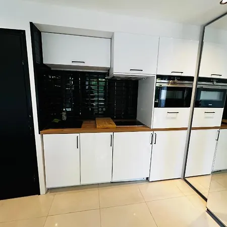 Bel Appartement Studio 1 Piece Proche Plage 300M Quartier Californie * Κάννες